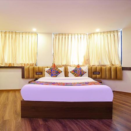Hotel Rio Mumbai Kültér fotó